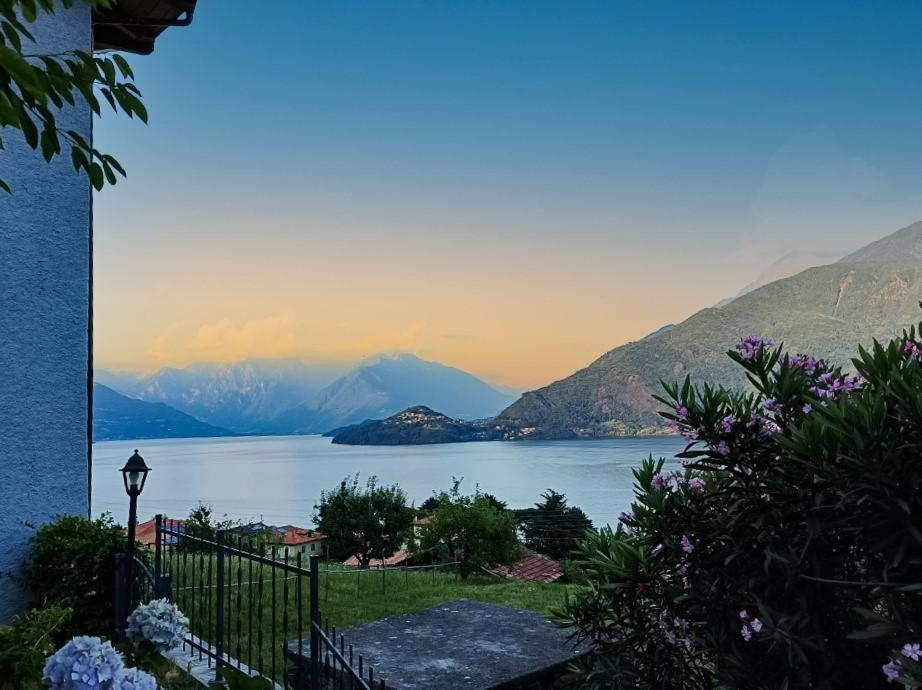 Tre Terre Ferienwohnung Pianello Del Lario Esterno foto