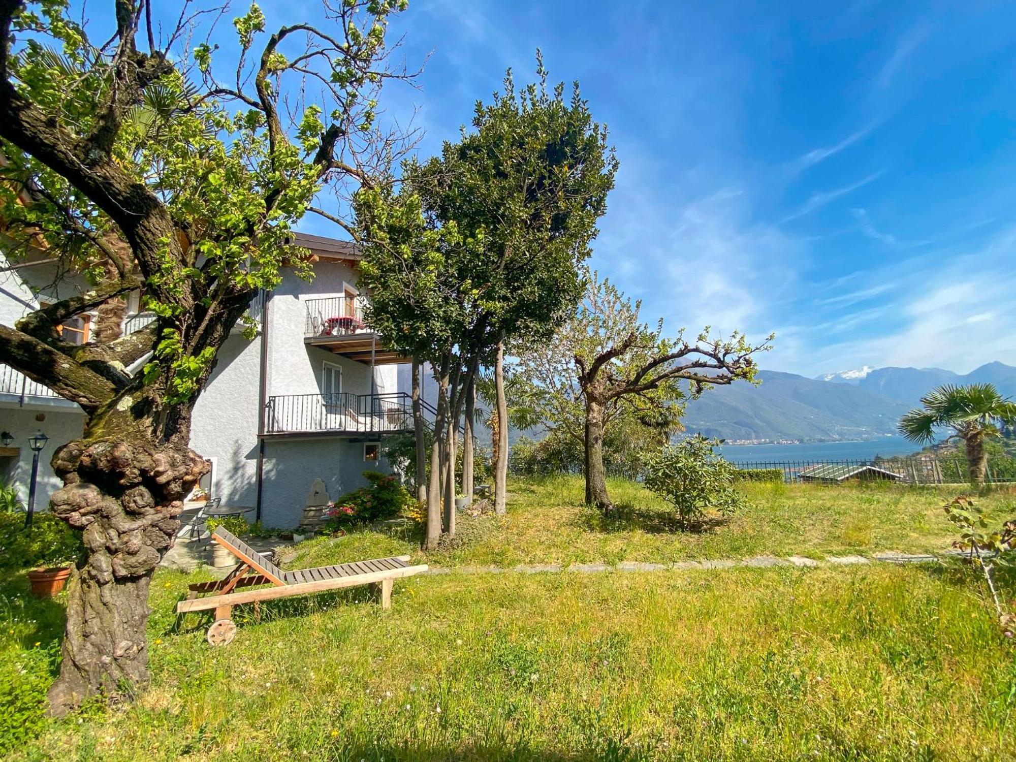 Tre Terre Ferienwohnung Pianello Del Lario Esterno foto